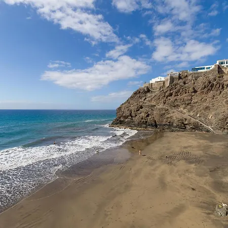 In By El Besudo Holiday home